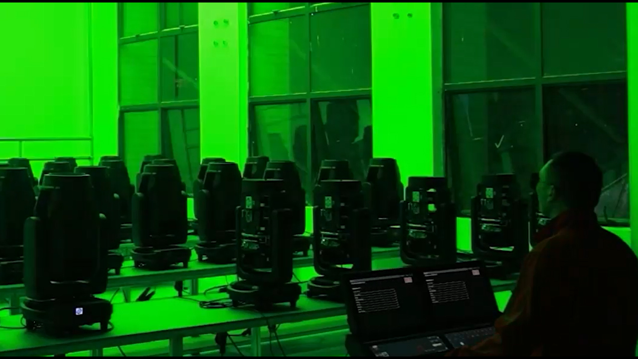 Stage moving head testing